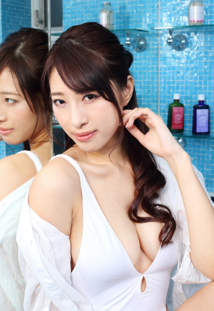 日本少妇真骚浪 迷离眼神诉说欲望(26)