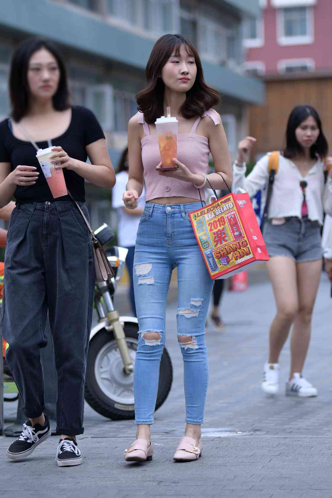 图片[2]-【免费】紧身牛仔裤女生【18P】04014-好看哟