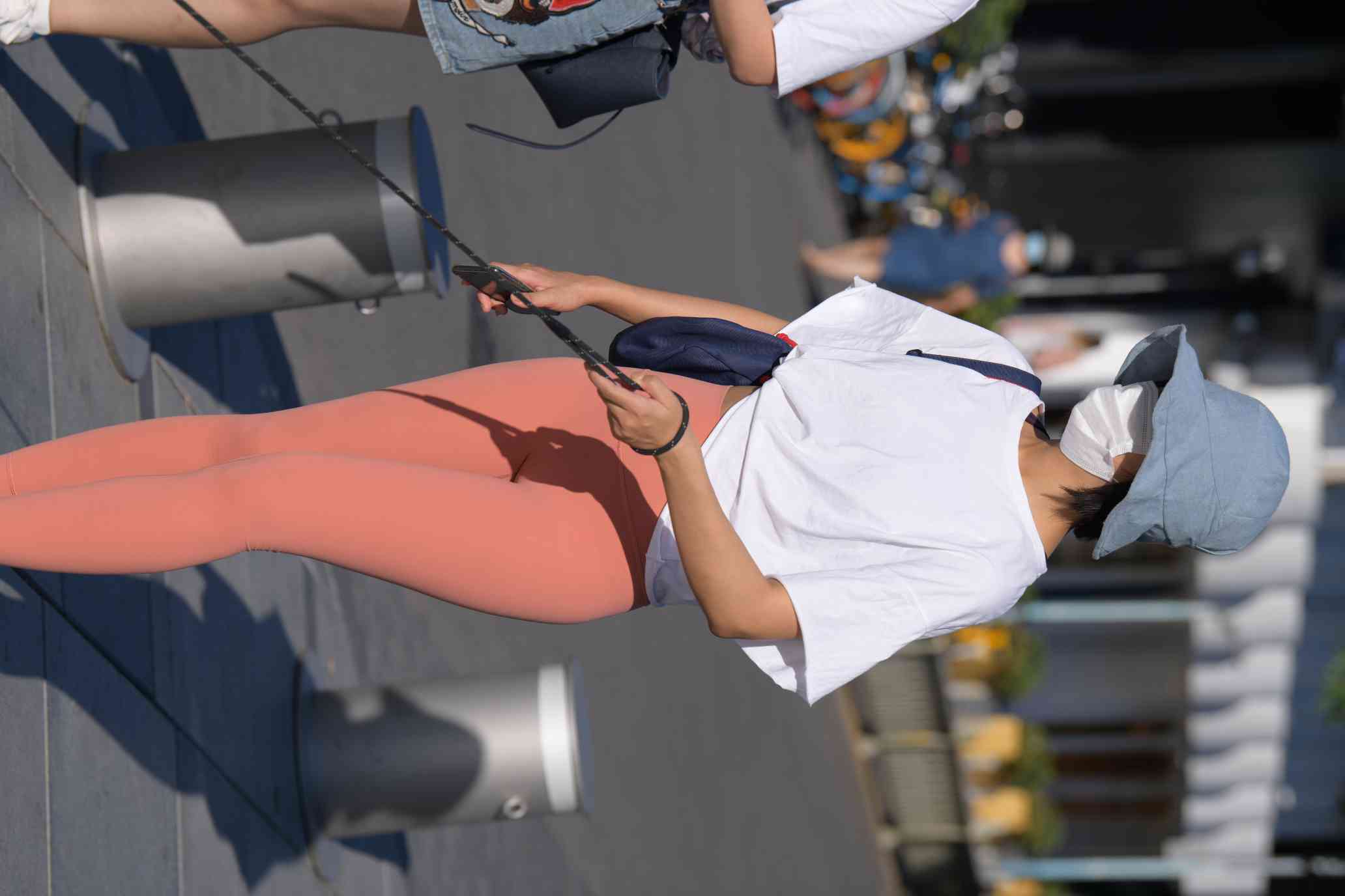 图片[3]-【免费】遛狗的瑜伽裤女人【60P】04031-好看哟