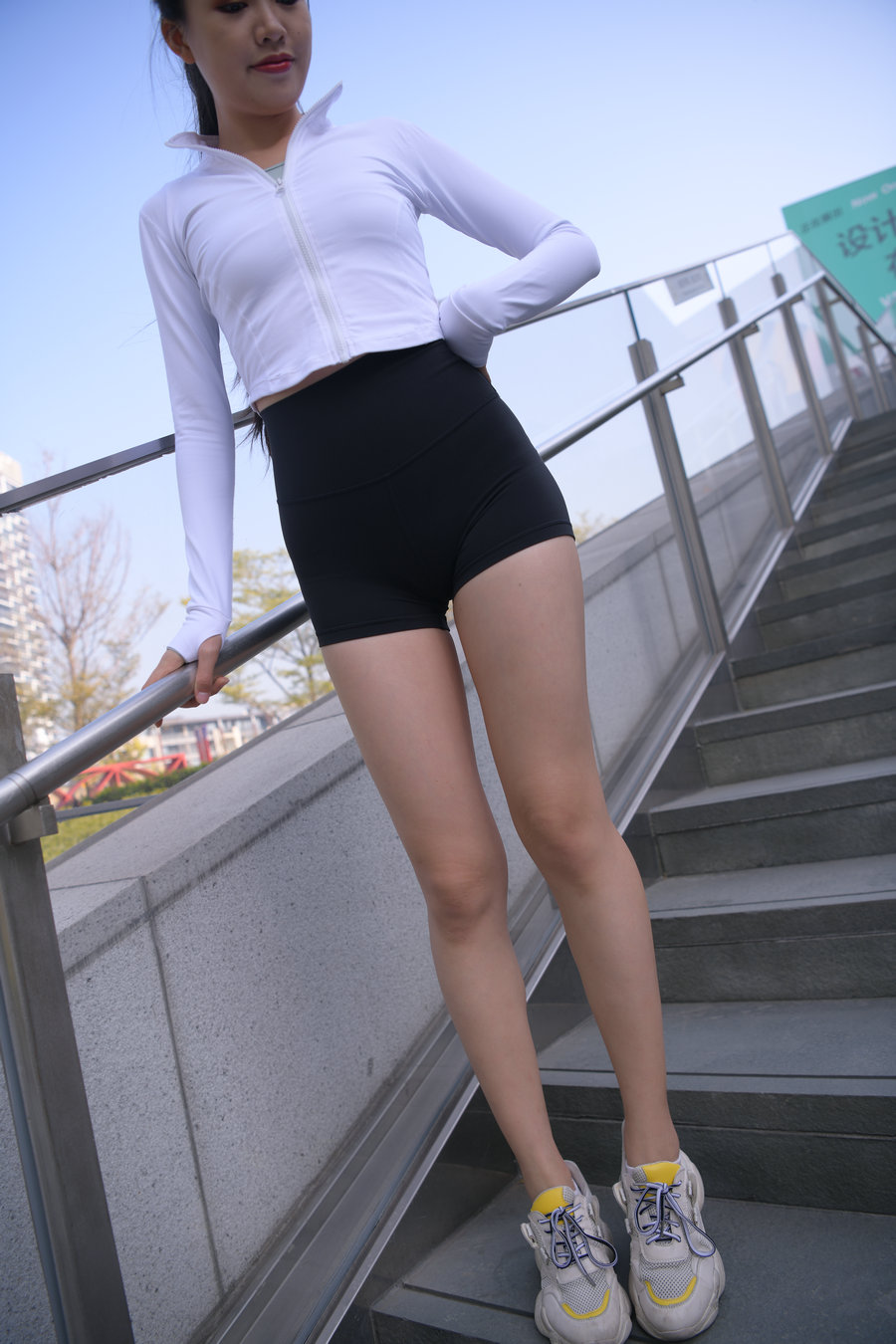 J1460 1222P1V-33.7GB-好看哟