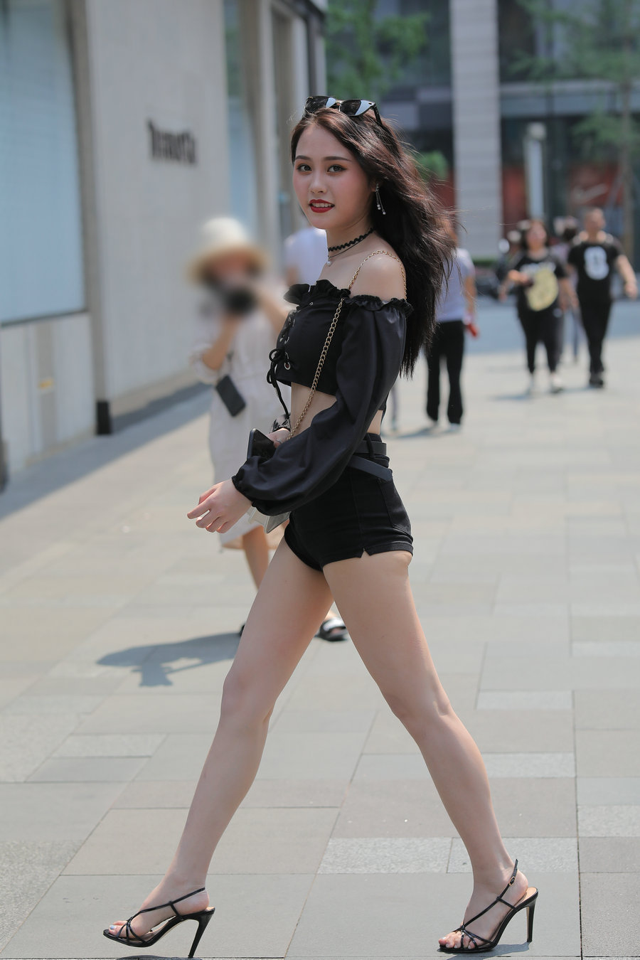 J1364 285P4V-14.0GB-好看哟