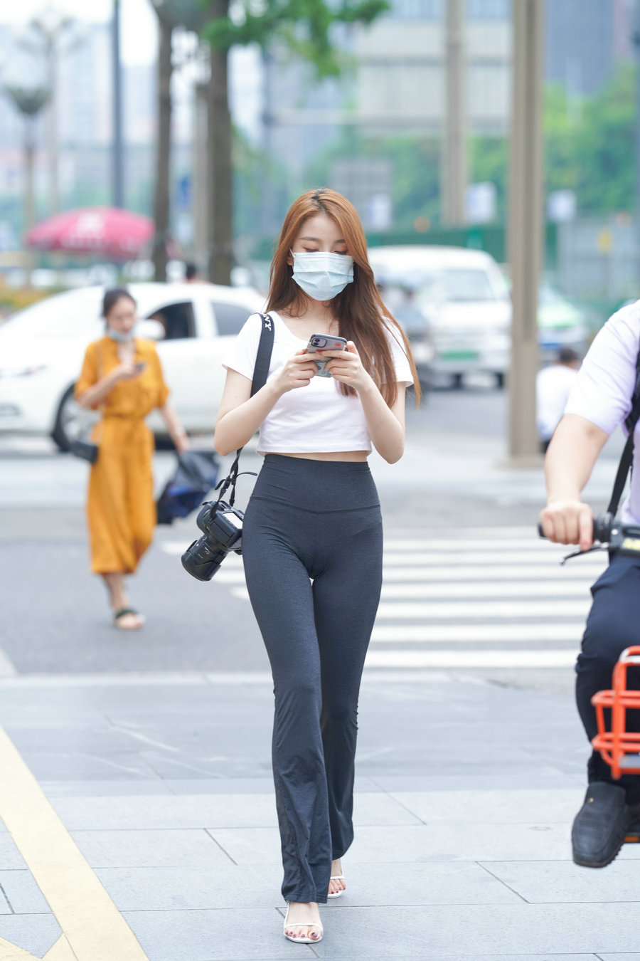 图片[3]-玩单反机的瑜伽裤女孩  J1270 498P5V-28.6GB-好看哟