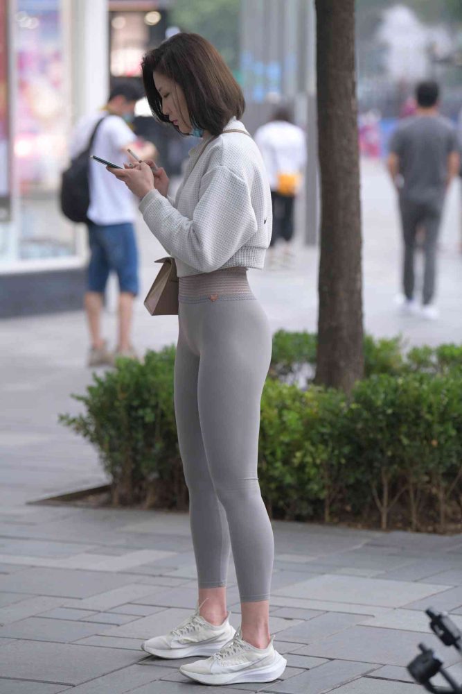 身材很好的短发瑜伽裤姑娘【157P】04015-猫爪图