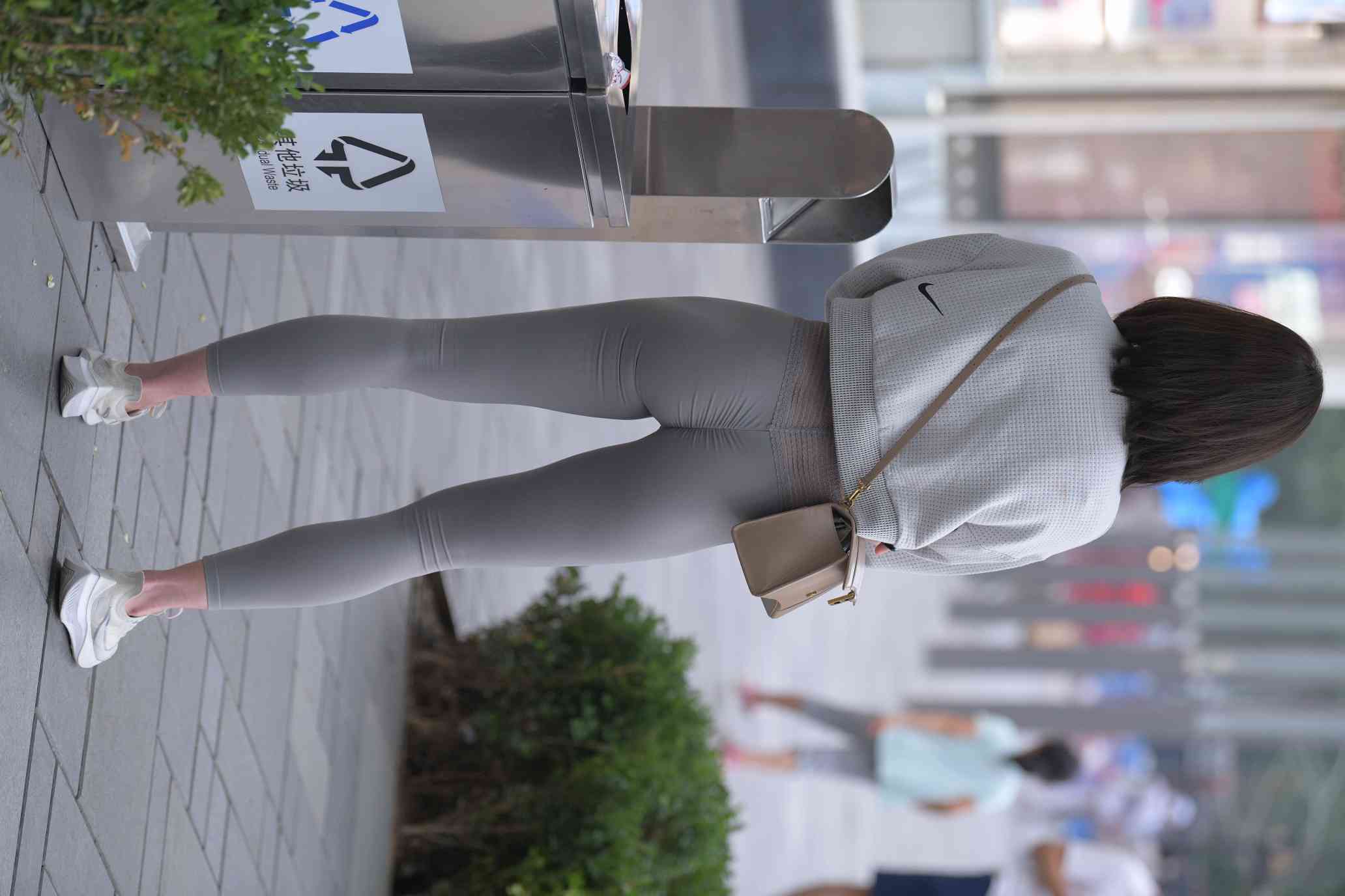 图片[4]-身材很好的短发瑜伽裤姑娘【157P】04015-好看哟