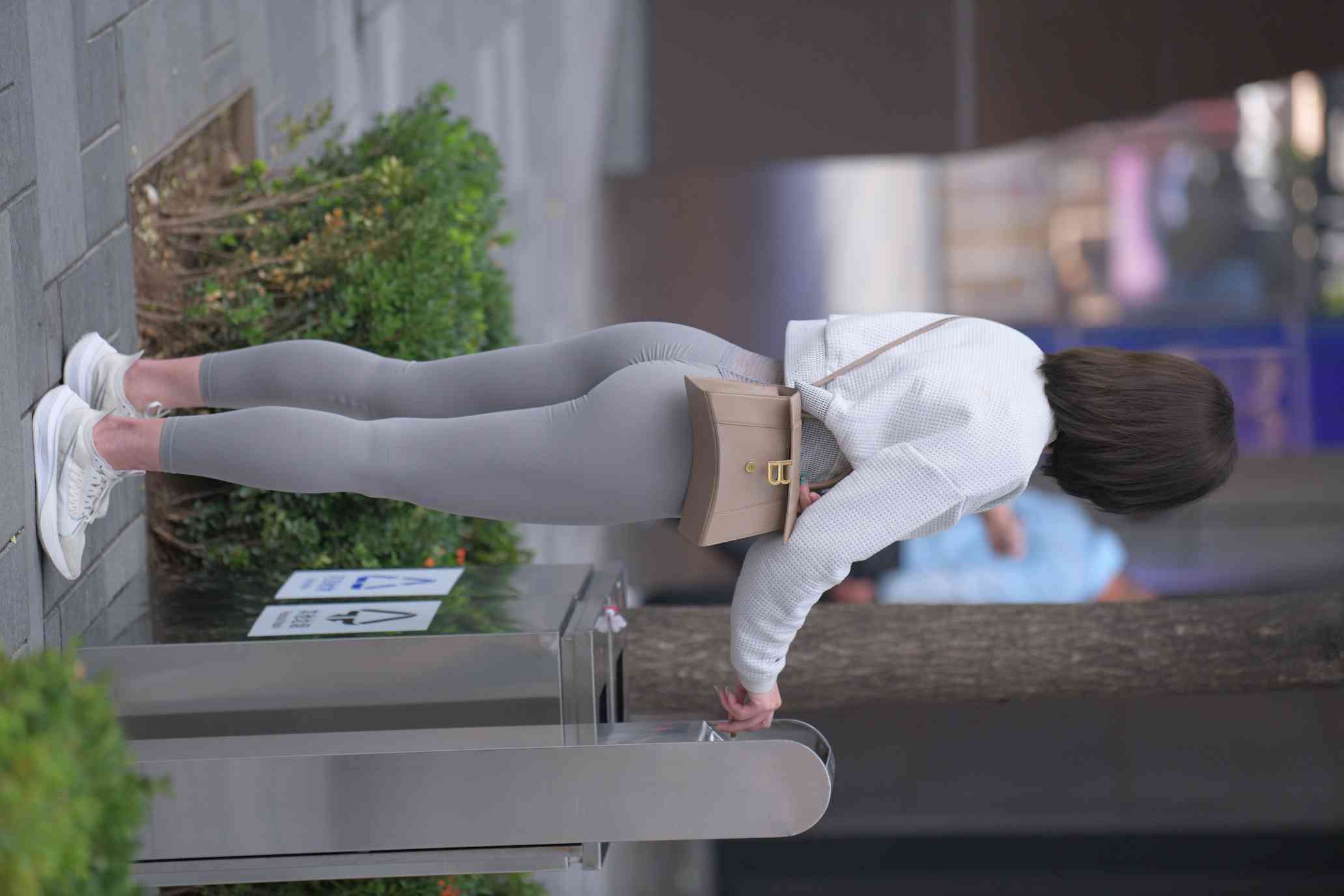 图片[5]-身材很好的短发瑜伽裤姑娘【157P】04015-好看哟