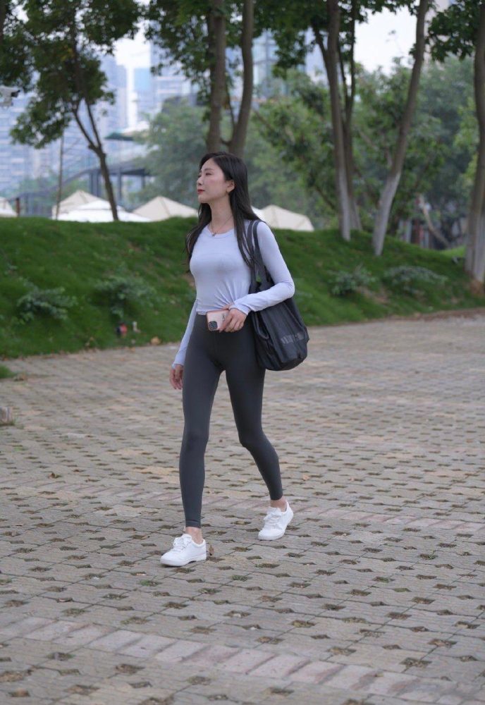 图片[2]-荡秋千的瑜伽裤女孩J2135 588P1V-20.8GB-好看哟