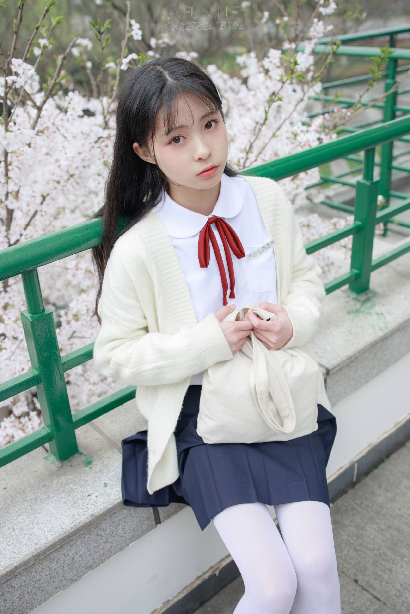 甜美可人的白丝姑娘【127P】20011-好看哟