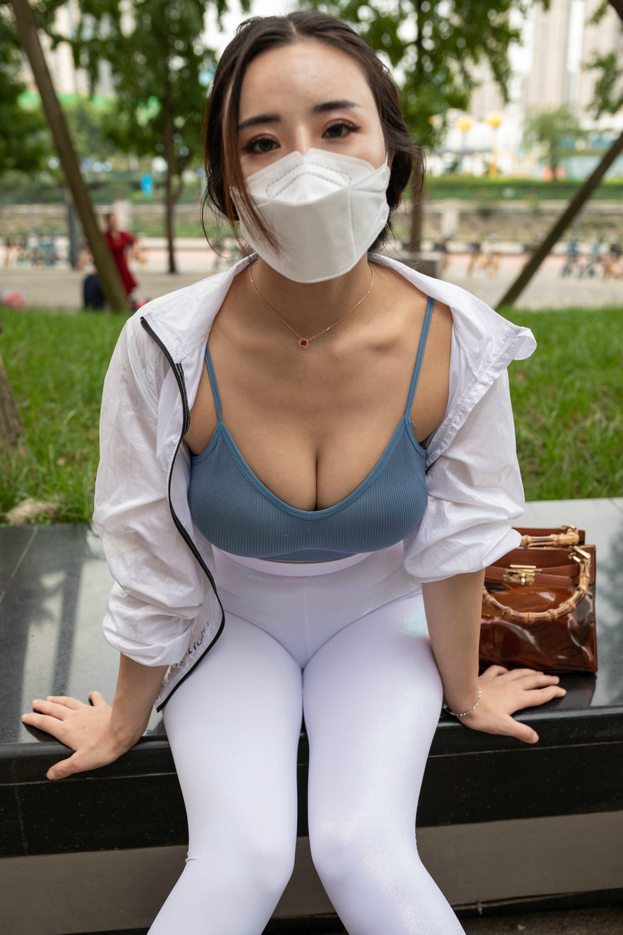 白色瑜伽裤女孩很漂亮 J1518 856P4V-30.0GB-好看哟