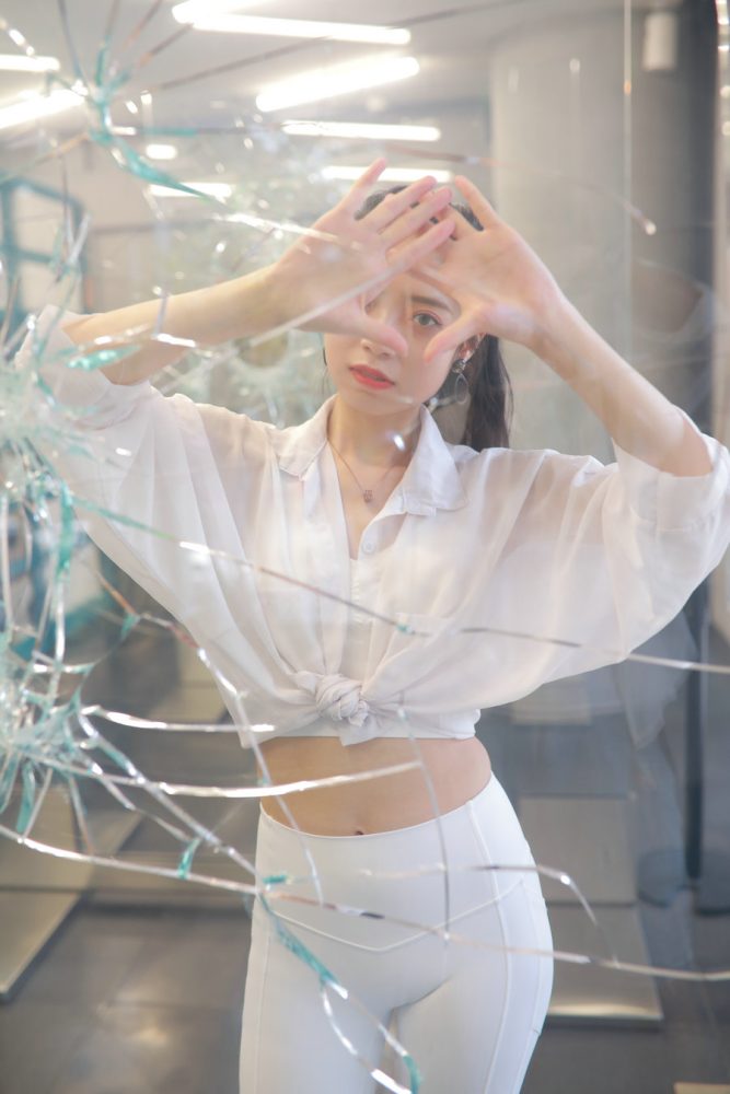 白色瑜伽裤女孩J2145 861P2V-22.3GB-好看哟