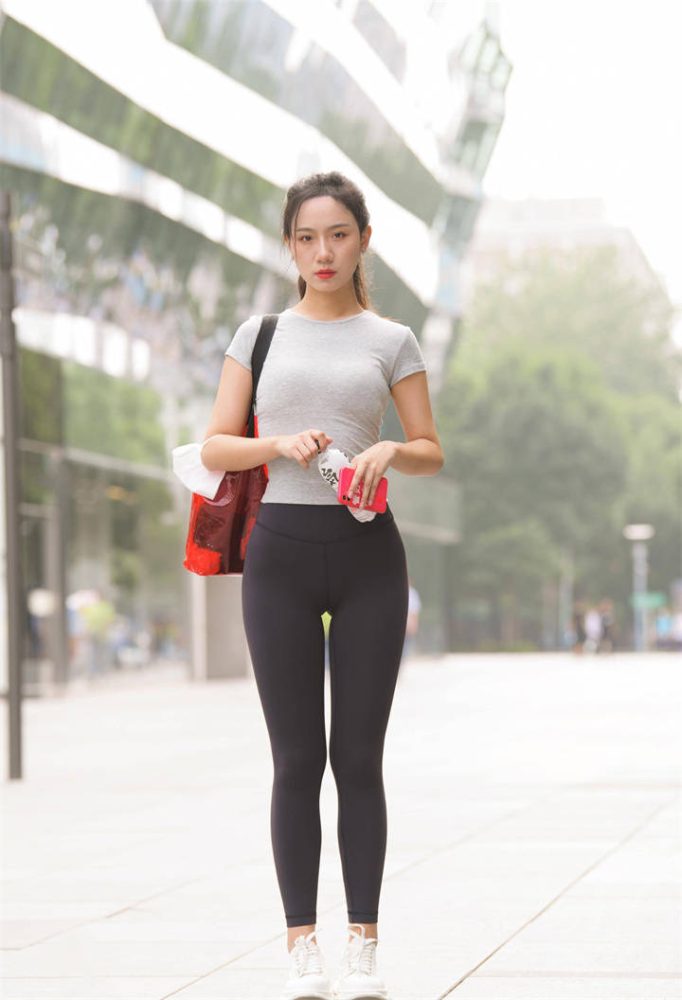 落落大方的瑜伽裤小女人J2221 760P1V-23.7GB-好看哟