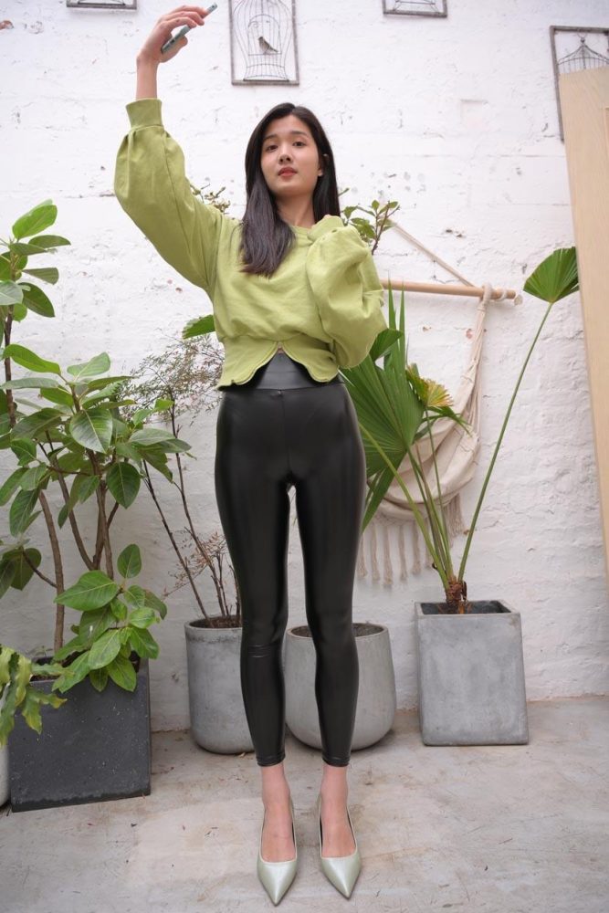 身材很棒的紧身皮裤女孩 J1537 653P1V-19.3GB-猫爪图