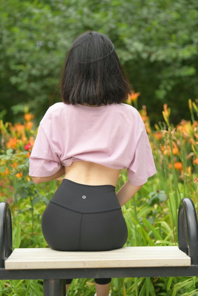 图片[2]-穿瑜伽裤打篮球的大三女孩J2198 463P1V-18.6GB-好看哟