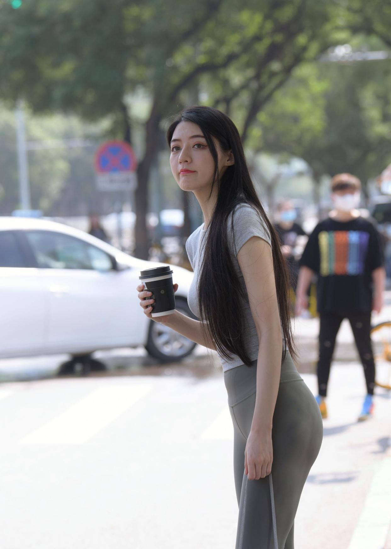 图片[3]-在外面逛街的瑜伽裤女孩J2240 449P1V-16.7GB-好看哟