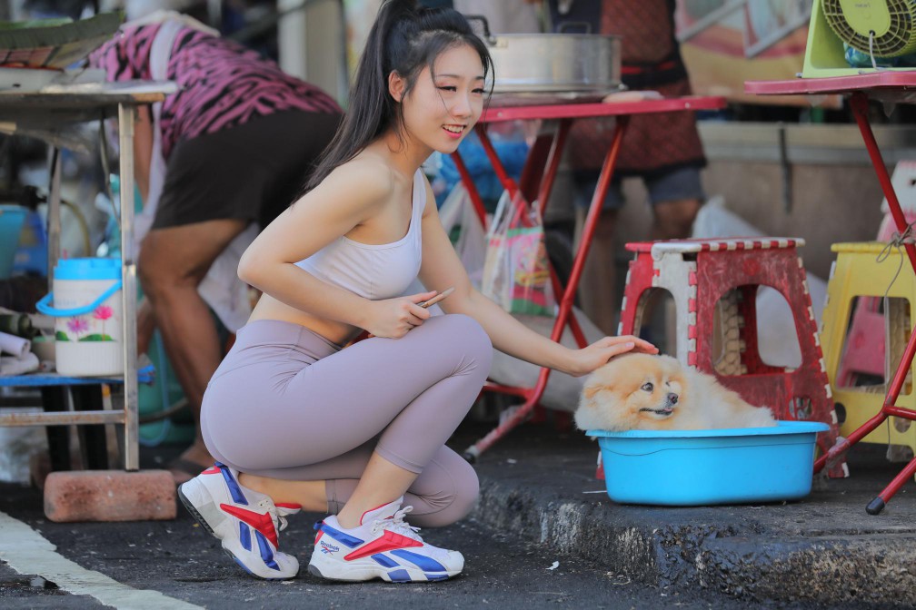 图片[3]-逛商场买东西的瑜伽裤老师【666P】00012-好看哟