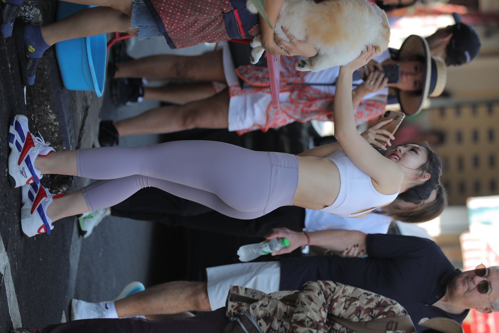 逛街的马尾辫瑜伽老师【556P】00016-好看哟