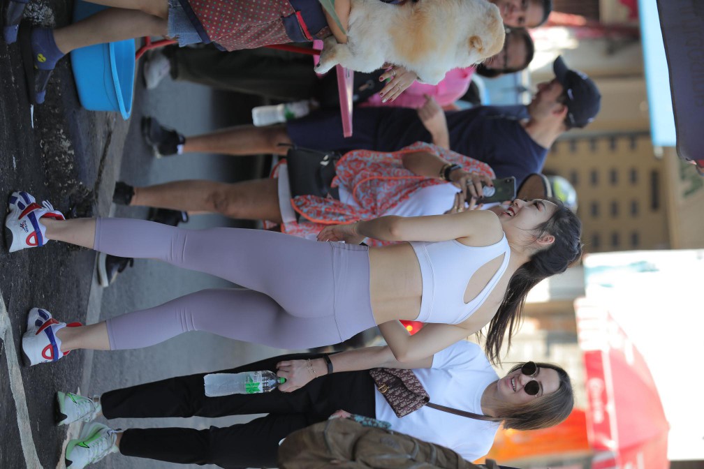 图片[4]-逛商场买东西的瑜伽裤老师【666P】00012-好看哟