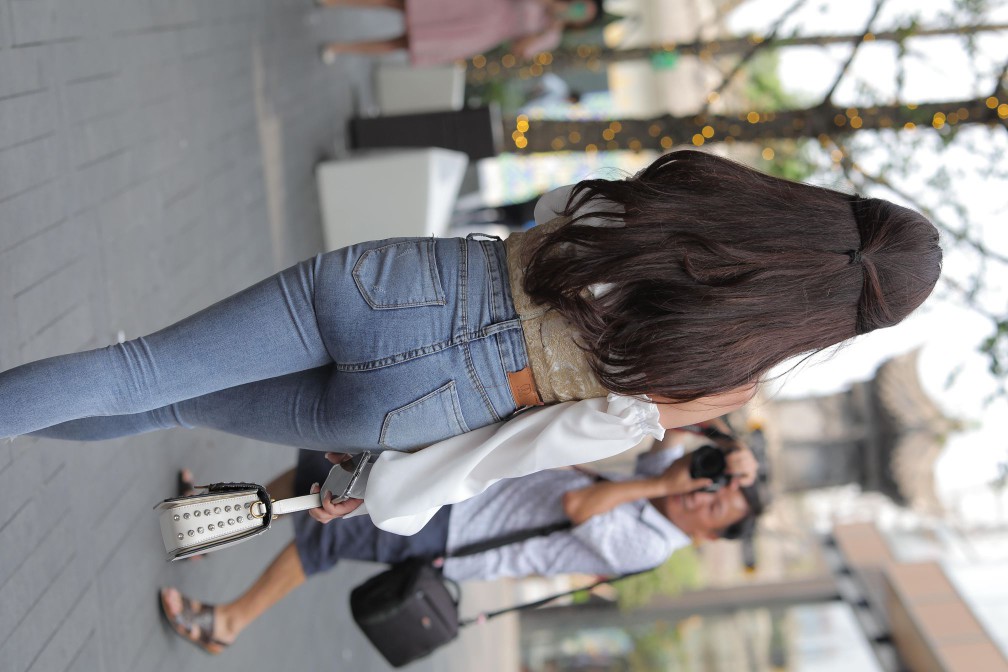 图片[4]-长相甜美的紧身牛仔裤姑娘【114P】00038-好看哟