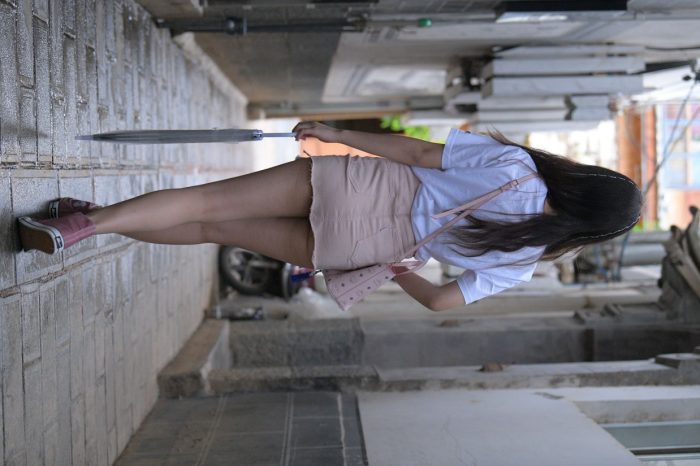 非常清纯甜美的短裙姑娘在逛街【458P】00052-猫爪图