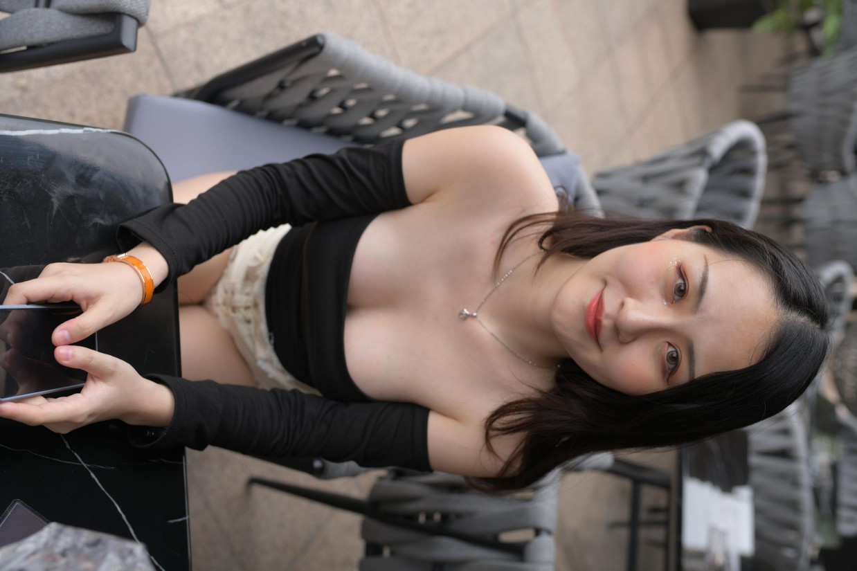 白色短裤的女生笑的很开心【177P】00035-好看哟