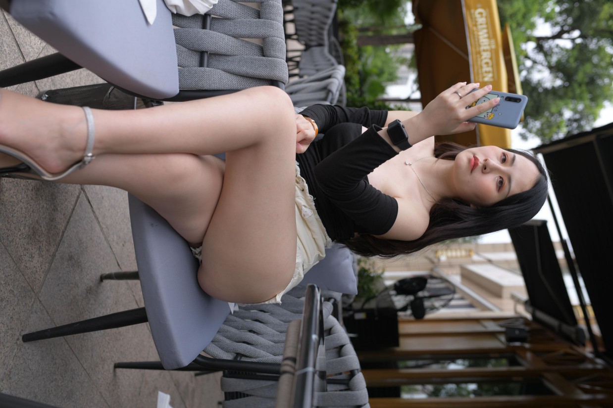 白色短裤的女生笑的很开心【177P】00035-好看哟