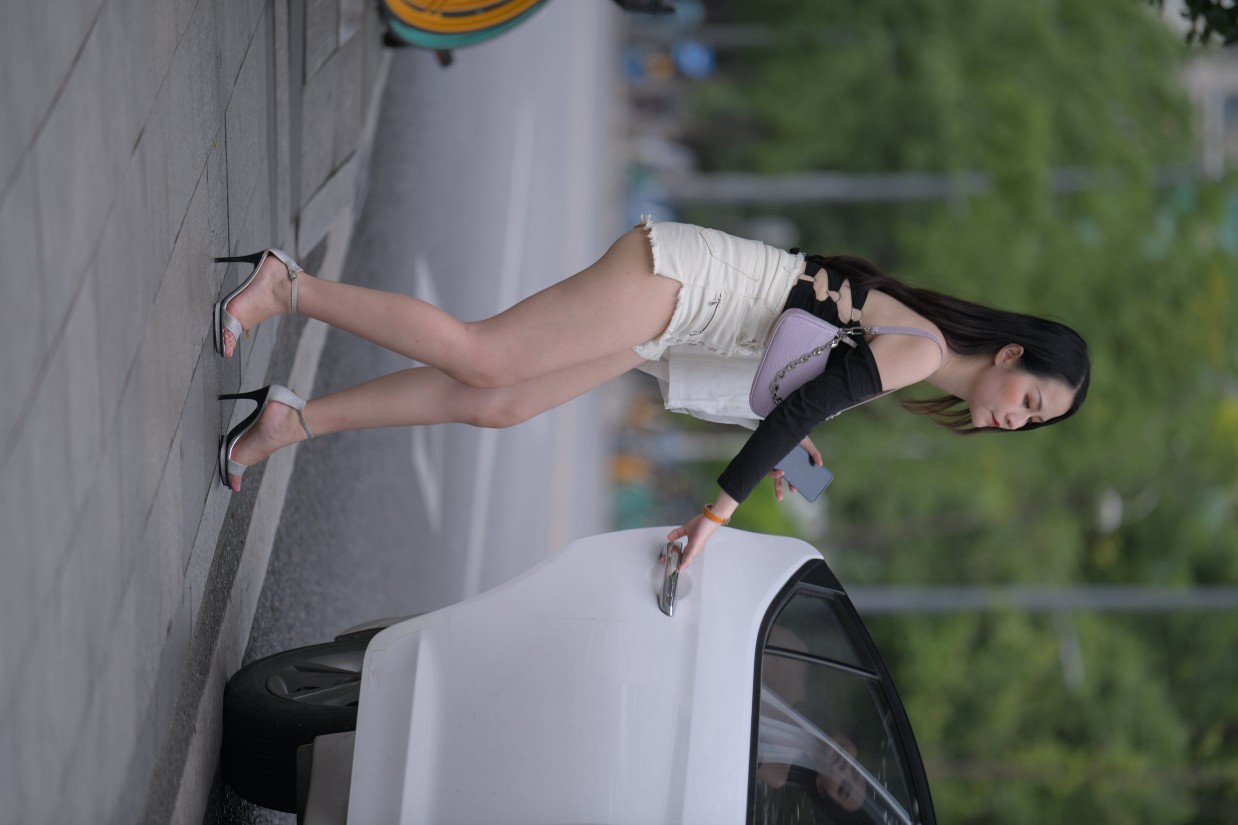 图片[6]-长发飘飘的白色热裤美丽女孩【49P】00029-好看哟