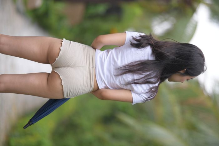 在郊外的长发热裤姑娘【388P】00022-猫爪图