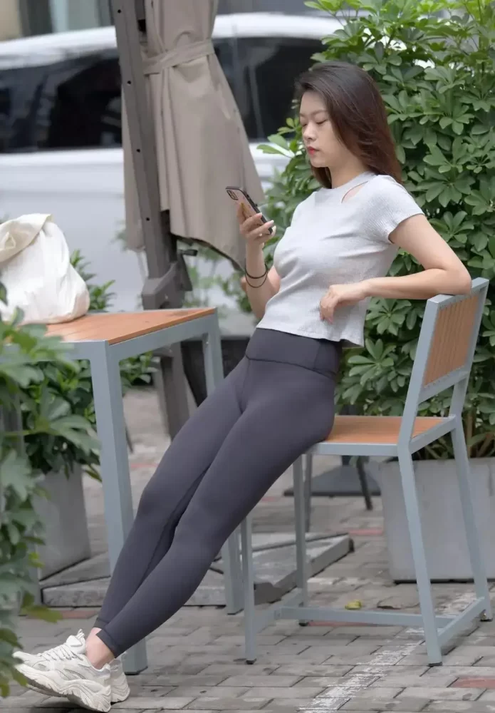 图片[4]-黑色瑜伽裤靓丽女孩J2200 905P1V-30.5GB-好看哟