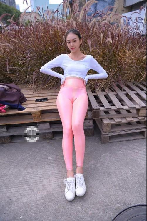 图片[2]-粉色紧身裤漂亮女孩 J1433 749P1V-20.0GB-好看哟