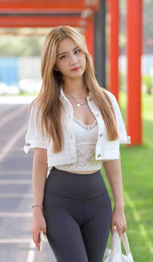 图片[3]-眼神里都是温柔的瑜伽裤女孩J2811 601P-13.3GB-好看哟