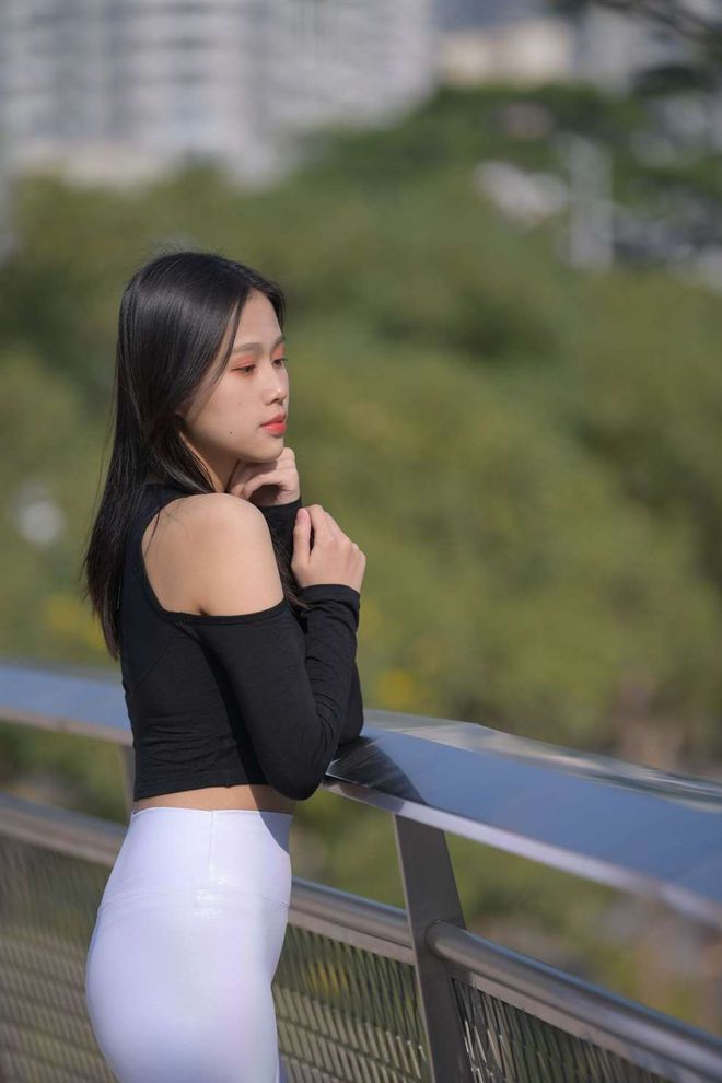 图片[4]-穿紧身白裤的端庄女孩 J1436 674P1V-22.2GB-好看哟