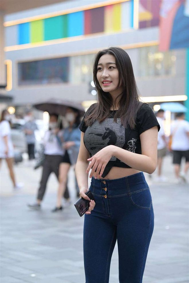 图片[3]-紧身牛仔裤女人J2784 240P-6.66GB-好看哟