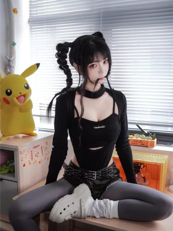 牛仔热裤+灰丝姑娘玩自拍-好看哟