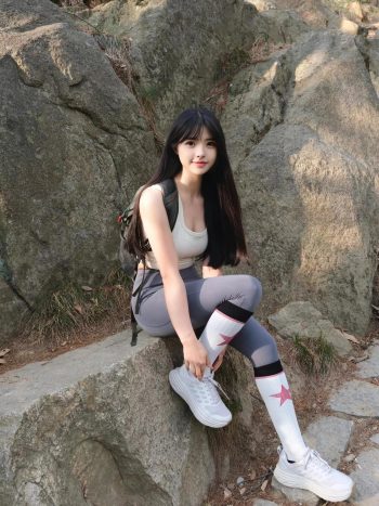 图片[7]-爱爬山的瑜伽裤MM，太甜美了！~-好看哟