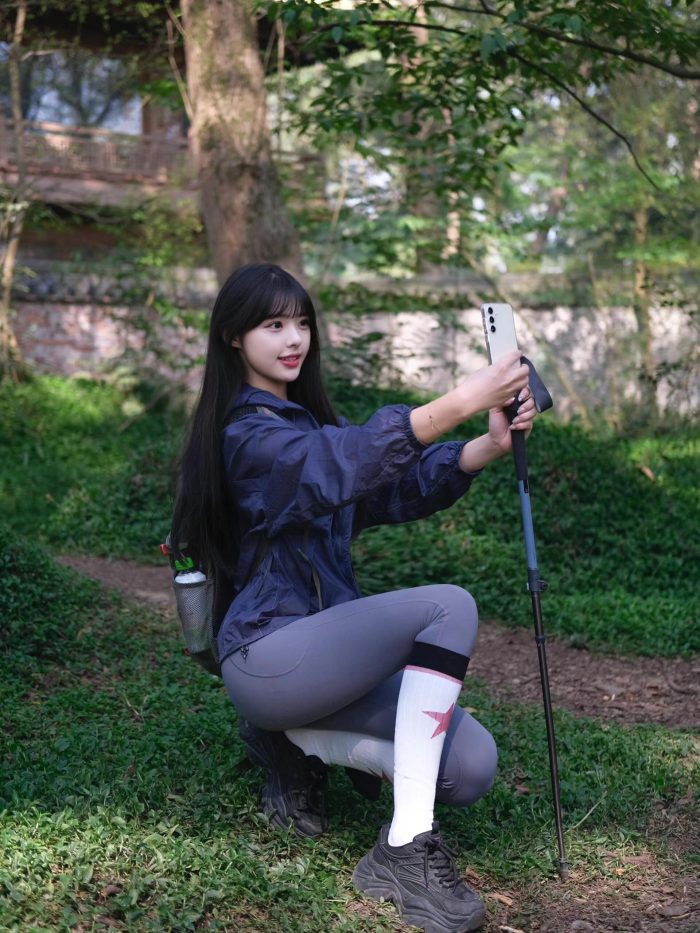 爱爬山的瑜伽裤MM，太甜美了！~-猫爪图