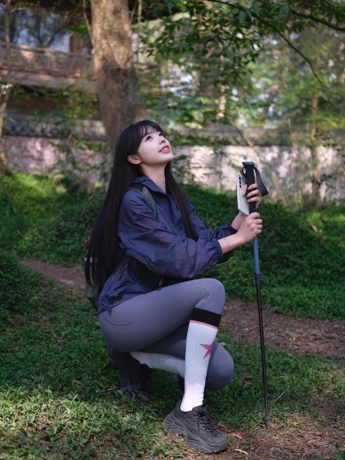 爱爬山的瑜伽裤MM，太甜美了！~-猫爪图