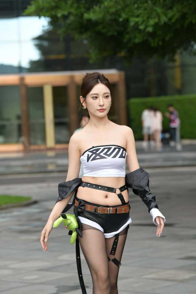 图片[1]-P3053 魅力黑色皮短裤【73P】-猫爪图