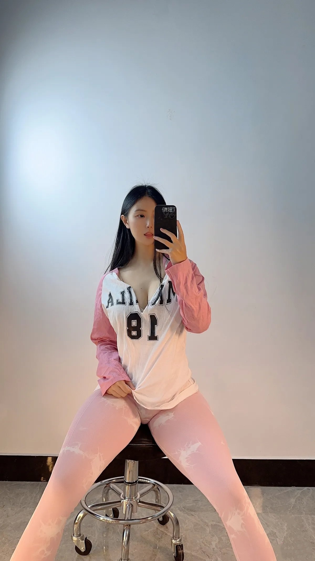 图片[1]-俏妞 VMi.412-猫爪图